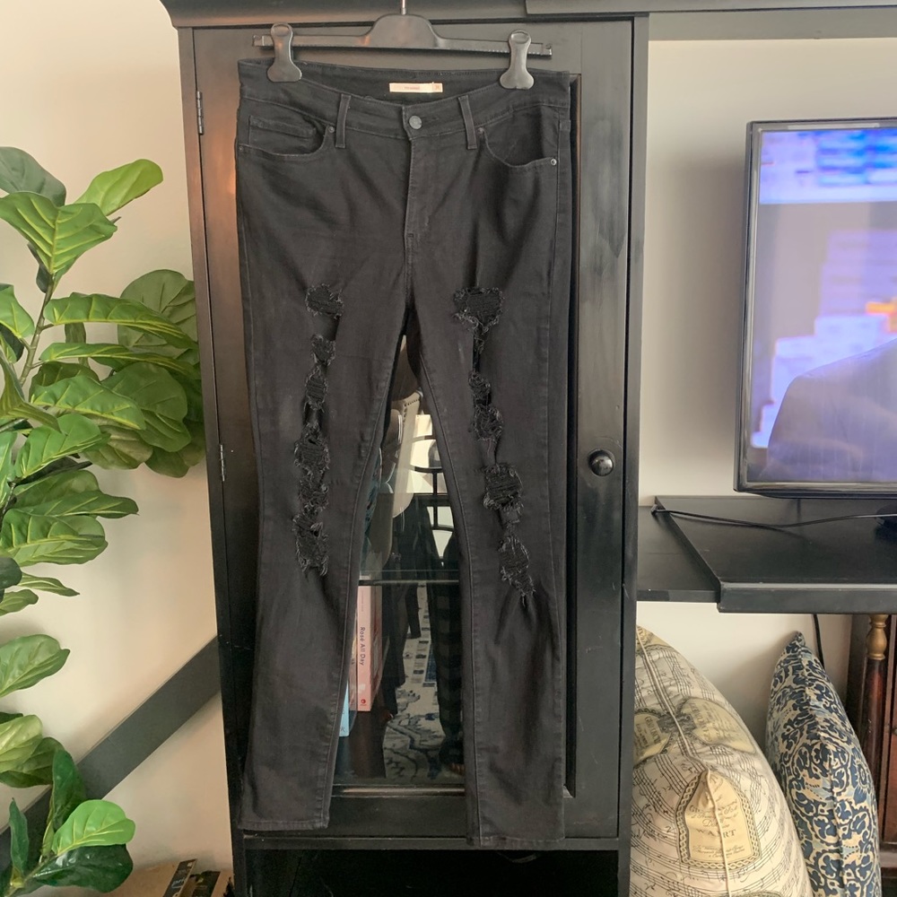 Levi’s 711 Skinny Jean